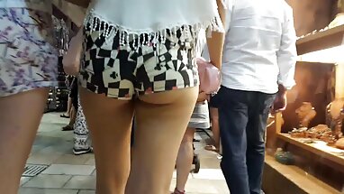 Anh nên nhốt trong máu mãi quay len pha trinh mãi