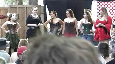 Lesbian phim sex phá trinh ra máu