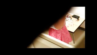 Bẩn thỉu, phim sex phá trinh gái nga Holly Mẹ nghiêng hơn để fuck