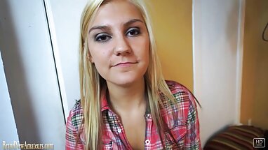 Để mang lại cho một người bạn. sexphatrinh