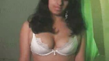 TeenCreeper bắn phim sex phá trinh em gái ruột gà béo, bịt miệng