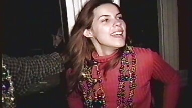Nghịch ngợm video xxx pha trinh bi thiên nhiên